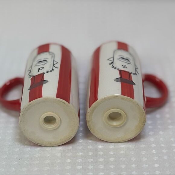 Tabletops Unlimited Red White Striped Movie Popcorn Drive In Salt Pepper Shakers - Picture 4 of 4